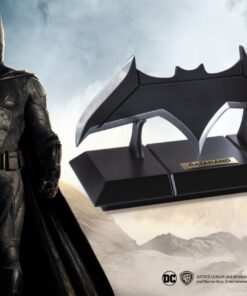 DC Comics Batman Batarang replica Noble Collection