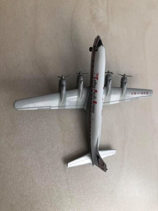 Herpa 562164 DC-6 Cathay Pacific Douglas Aereo 1/400 Modellino SCATOLA ROVINATA