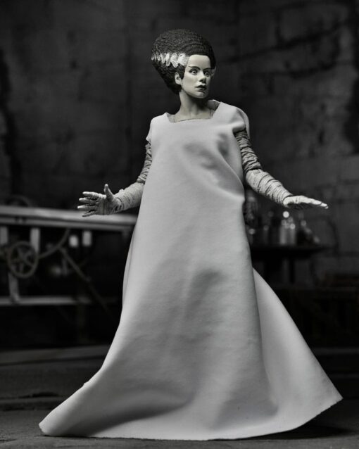 Universal Monsters Action Figura Ultimate Bride Of Frankenstein (black & White) 18 Cm Neca