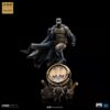 Dc Comics: Batman On Bat-signal 1:10 Scale Statua - Ccxp23 Esclusiva Iron Studios