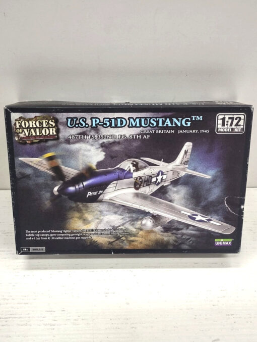 (NA) Forces of Valor 87005 U.S. P-51D Mustang Great Britain 1945 1/72 Modellino (Spedito in 24 ore)