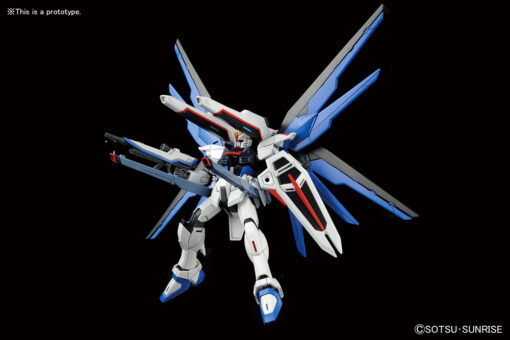 GUNDAM HIGH GRADE HGCE MODEL KIT FREEDOM 1/144 BANDAI